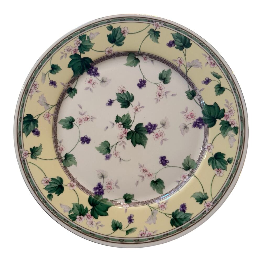 Andrea by Sadek SAD76 Yellow Ivy Grapevine Dinner Plate 10.75" Gold Trim